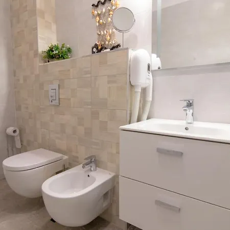 Apartament Rausse Lägenhet Mamaia