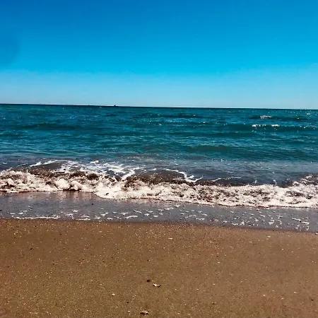 Apartament Rausse Lägenhet Mamaia